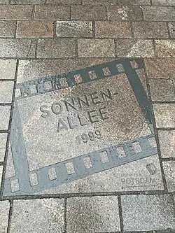 Plaque du film Sonnenallee 1999, Potsdam, Brandenburger Straße.