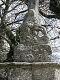 Calvaire de la chapelle Saint-Germain, la pietà.