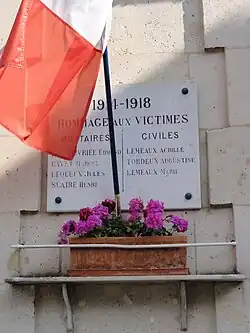 Plaque monument aux morts.