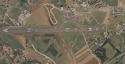 Aéroport de Saint-Brieuc Ploufragan fermé à la circulation aérienne en 1988