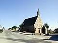 La chapelle Notre-Dame de Bon-Voyage, en bordure de l'ancienne route nationale 12.