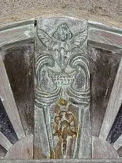 Détail de la porte du porche sud de l'église