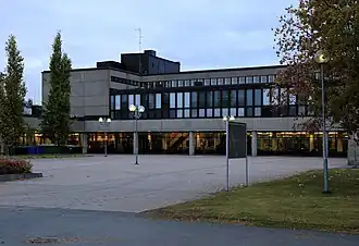 École de Pohjankartano et lycée Madetoja.