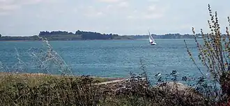 La pointe de Nioul vue depuis l'île de Berder