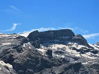 La pointe du Dard depuis le col Noir au nord.