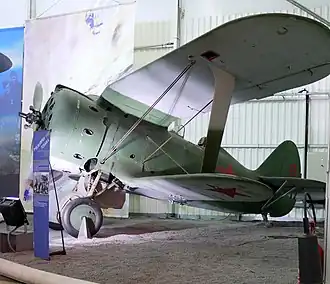 1938 : Polikarpov I-153.
