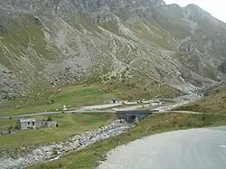 Le pont Saint-Charles (2&nbsp;056&nbsp;m).