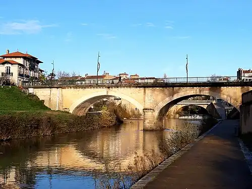 Pont des Droits-de-l'Homme à Mont-de-Marsan.