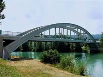 Photographie du pont de Reuil depuis la rive droite