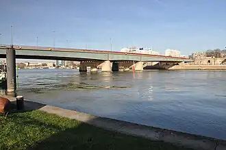 Vue du nouveau pont de Sèvres.