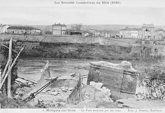 L'ancien pont détruit après l’inondation de 1930.