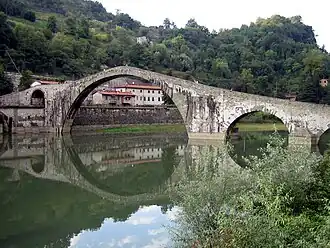 Pont de la Madeleine, Borgo a Mozzano, Italie.