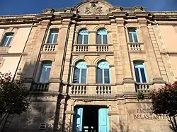 Entrée à la Faculté des Beaux-arts