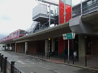 Image illustrative de l’article Poplar (DLR)