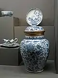 Porcelaines à décor bleu et blanc, Chine, XVIIIe siècle.