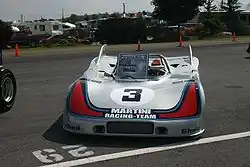 Photo d'une Porsche 908/3 statique.