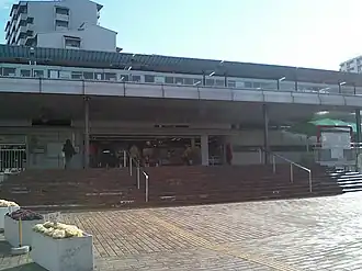 Vue extérieure de la station.