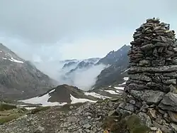 Le port de Siguer, vue vers la France.