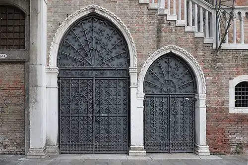 Portes en fer forgé de la Pescaria