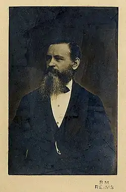 Portrait de Jonathan Holden