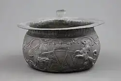 Pot de chambre (statut MNR)