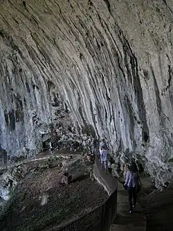 L'intérieur de la grotte