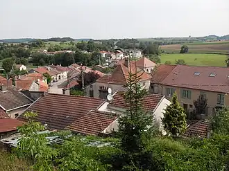 Bas du village.