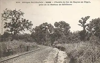 Approche du chemin de fer de Kayes au Niger.