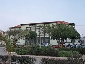 Palais de Justice, côté Est.