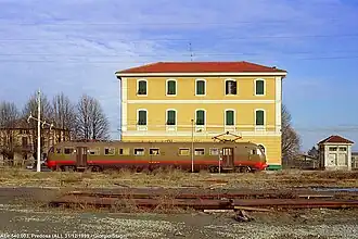 Automotrice ALe 540.003, de la première série, en gare de Predosa.
