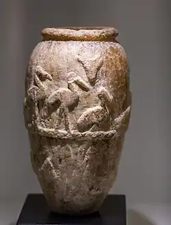 Vase aux ibis. Calcaire.Musée national d'art égyptien de Munich
