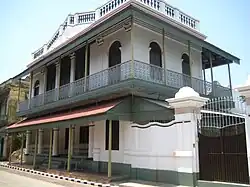 Demeure d'architecture franco-tamoule, un style architectural propre à la ville et au quartier tamoul en particulier.