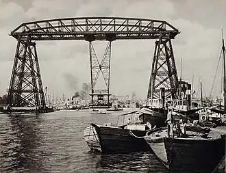 Manœuvre de la nacelle, 1951.