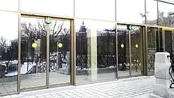 Portes automatiques de Manusa au Kremlin