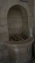 Le Puits dans l'église.