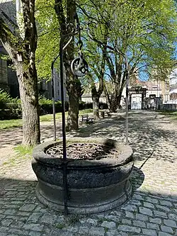 Square des Bénédictins.