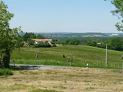 Vue vers la vallée de la Dronne depuis l'église