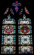 Vitrail armorié.