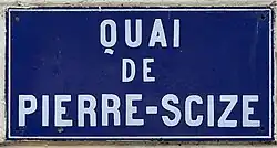 Voir la plaque.