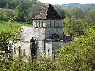 L'église Saint-Pierre-ès-Liens.