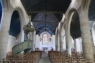 Vue intérieure de l’église de la Trinité de Quimper.