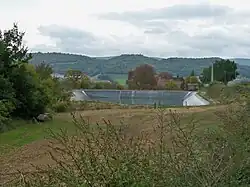 Retenue collinaire pour l'irrigation.