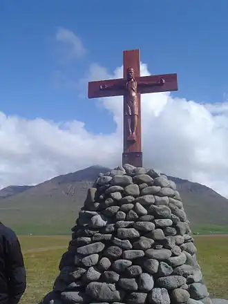 Monument à Brandur Kolbeinsson, élevé sur le site de son exécution après la bataille de Haugsnes.