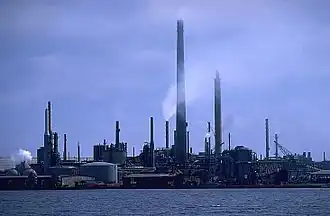 skyline de l'usine métallurgique de Rönnskär