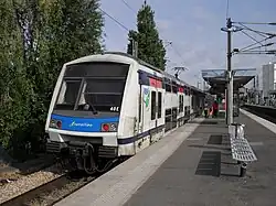 Train MI 2N en gare.