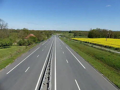 La route nationale 145 au lieu-dit la Maison Rouge.