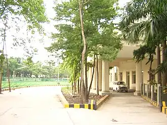 Le bâtiment administratif