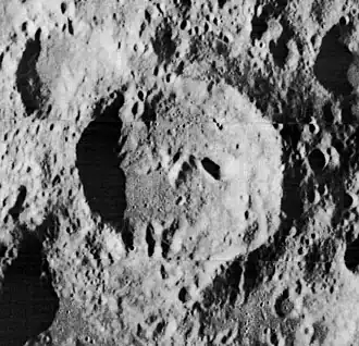 Image illustrative de l'article Racah (cratère)