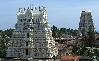 Le Temple de Rameshwaram est l'un des sites de pèlerinages les plus fréquentés de toute l'Inde. Un lieu associé à l'épopée du Ramayana, qui est aussi un des Char Dham.