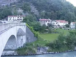 Le pont sur la Romanche avant la montée de Laffrey